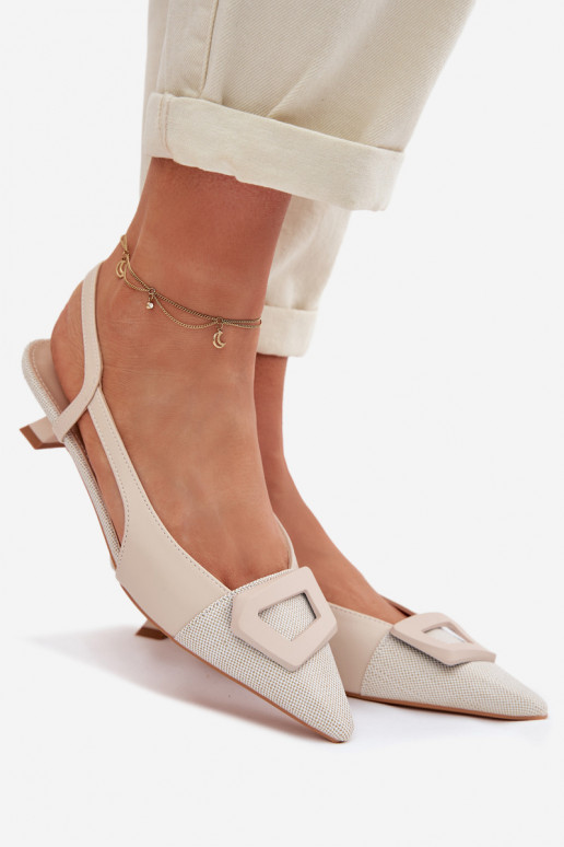 Dámske sandále Zapnuté nízkom opätku S Ornatem Detalem béžová Camira