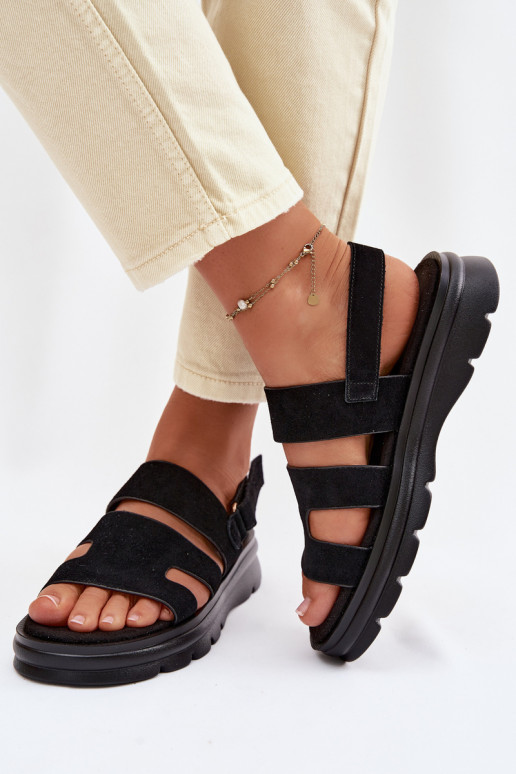 Dámske sandále zo semišu Big Star TT274484 čierna