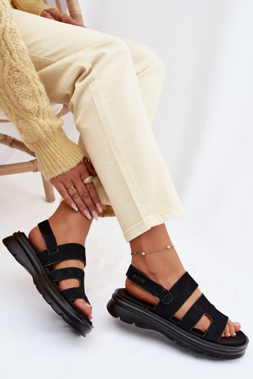 Dámske sandále zo semišu Big Star TT274484 čierna