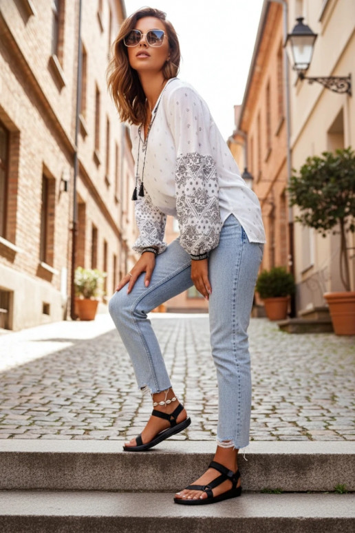 Sandále v športovom štýle čiernej farby Ultimate