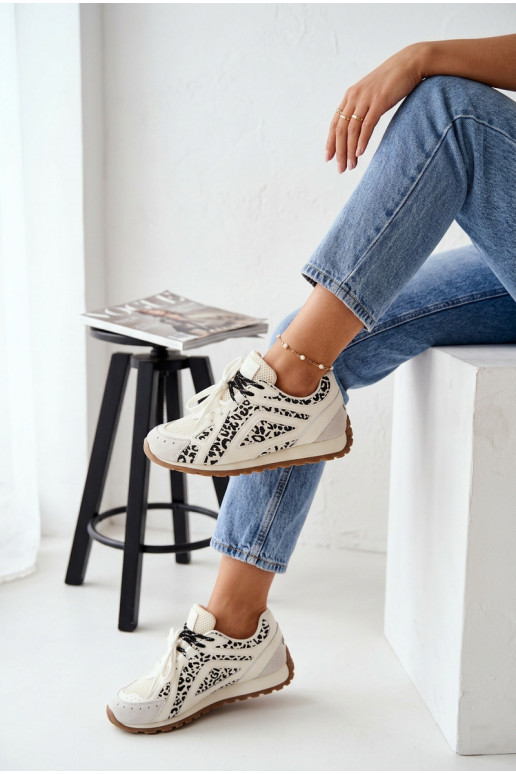 Kožené zo semišu Tenisky model obuvi Dámske Big Star TT274548 biela farba