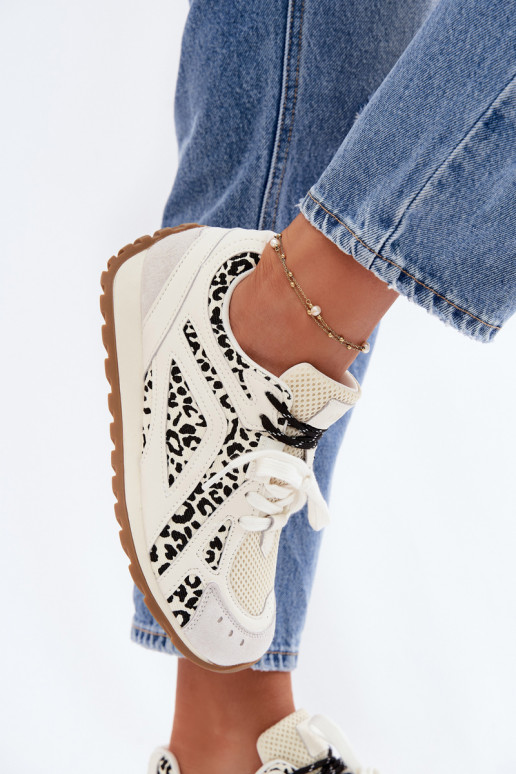 Kožené zo semišu Tenisky model obuvi Dámske Big Star TT274548 biela farba