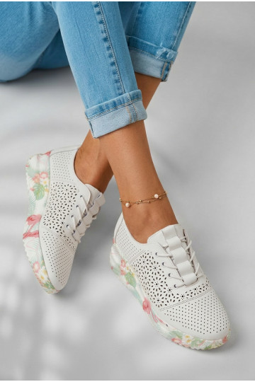 Dámske kožené topánky s perforovanými prvkami Telina biele