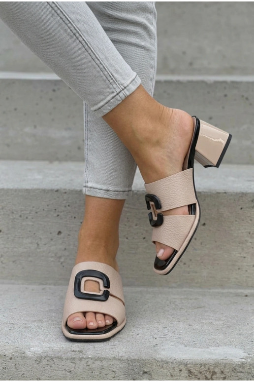 Dámske papuče Vystrihnúť I s prackami s podpätkami Vinceza 62284 béžová