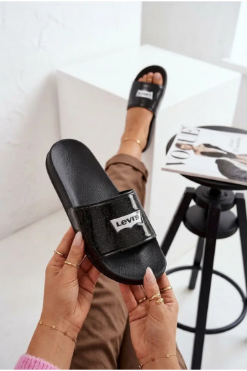 Papuče mládež LEVI'S VPOL0251S-2693 čierna s leskom