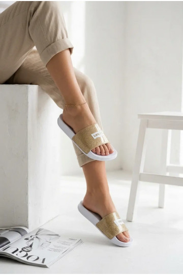 Papuče mládež LEVI'S VPOL0251S-3923 zlatej farby s leskom