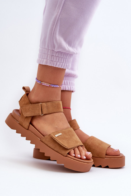 Dámske Semišové sandále s platformou Big Star NN274705 Hnedá farba