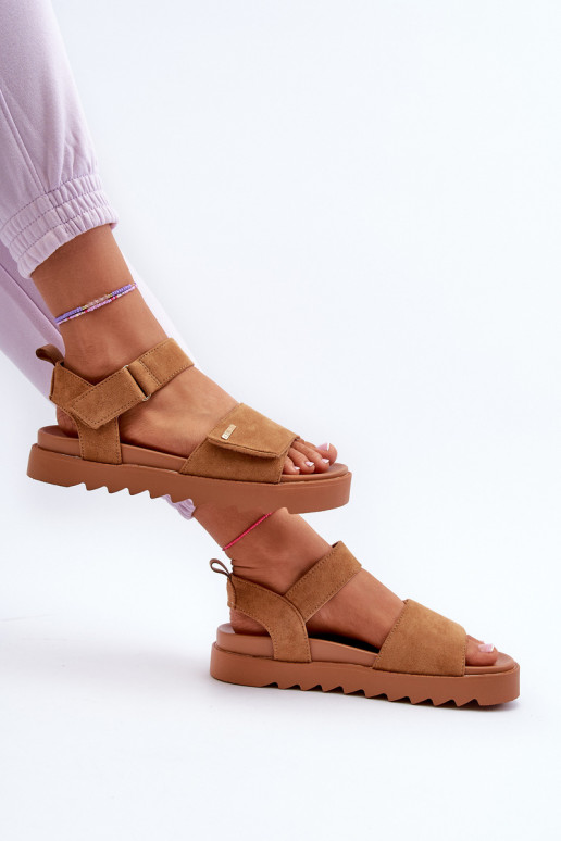 Dámske Semišové sandále s platformou Big Star NN274705 Hnedá farba