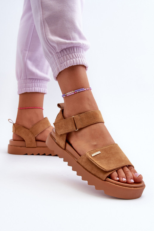 Dámske Semišové sandále s platformou Big Star NN274705 Hnedá farba