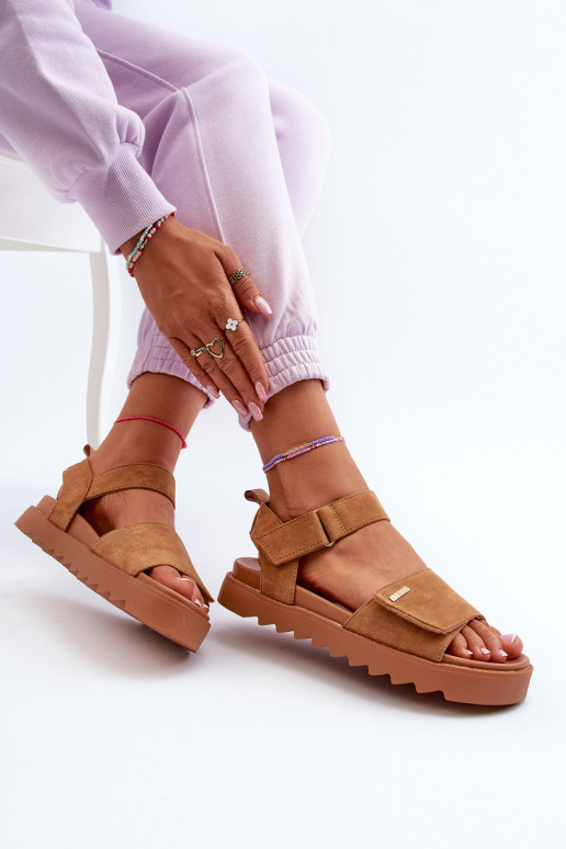 Dámske Semišové sandále s platformou Big Star NN274705 Hnedá farba