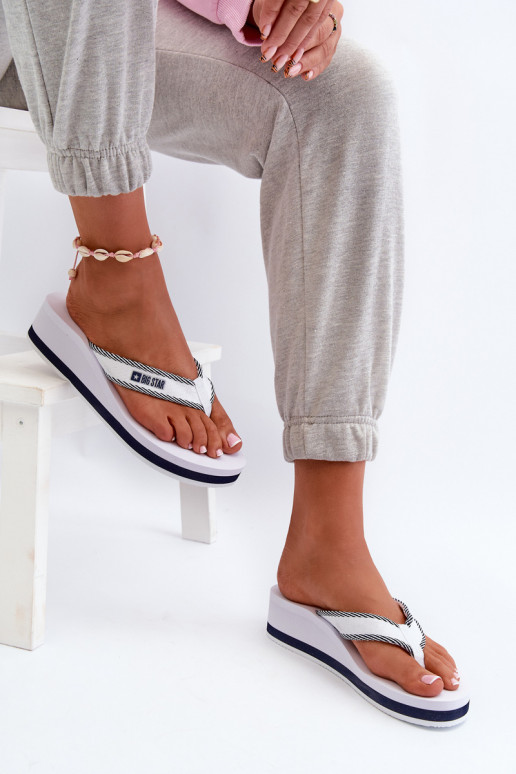 Papuče Plážové šľapky Dámske s platformou Big Star NN274A726 biela farba