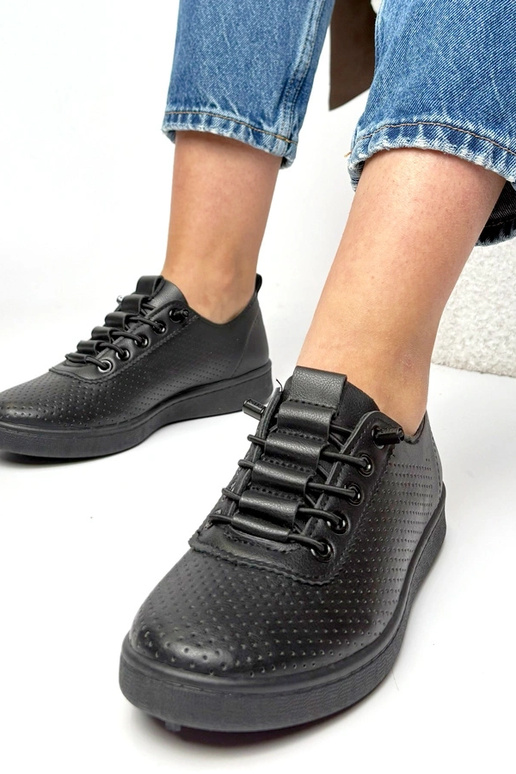 Čierne vyberateľné perforované...