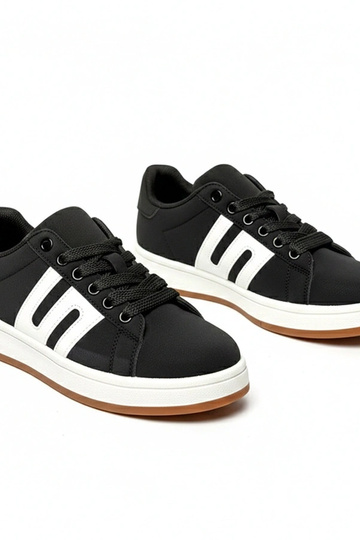 Čierne každodenné tenisky... 2