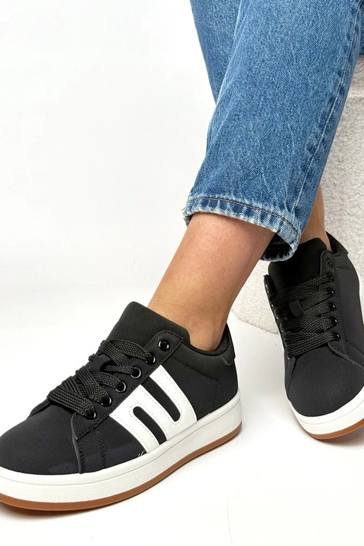 Čierne každodenné tenisky Delphine