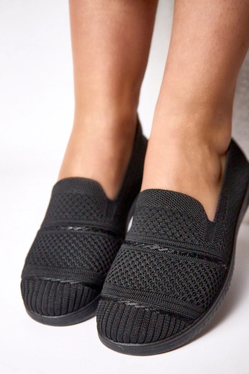 Čierne nazúvacie textilné tenisky Noémie 2
