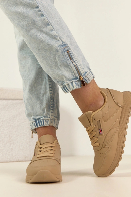 Svetlo piesková farba každodenné...