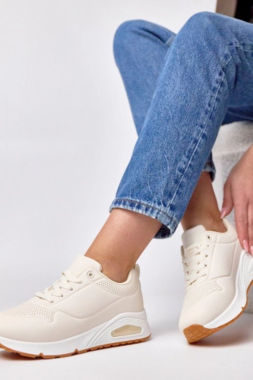 Svetlo piesková farba tenisky s...