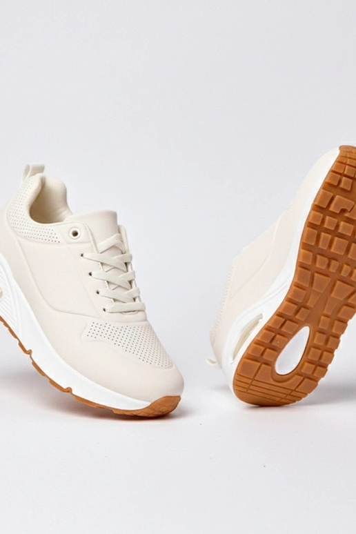 Svetlo piesková farba tenisky s...