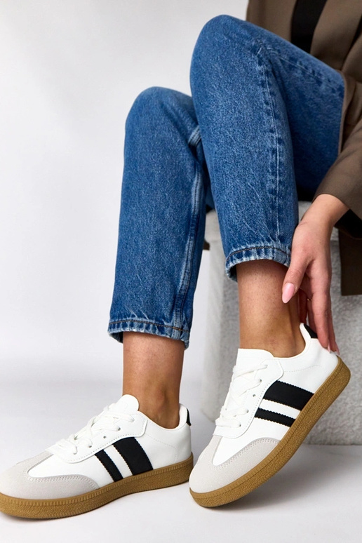 Biele každodenné tenisky na platforme...