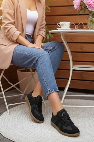 Čierne tenisky na platforme... 2