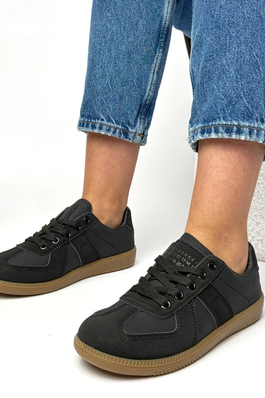 Čierne tenisky na platforme Valentine