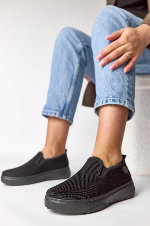 Čierne textilné tenisky na platforme...