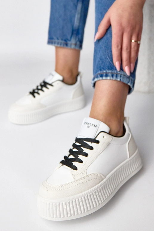 Bielo-čierne tenisky na platforme...