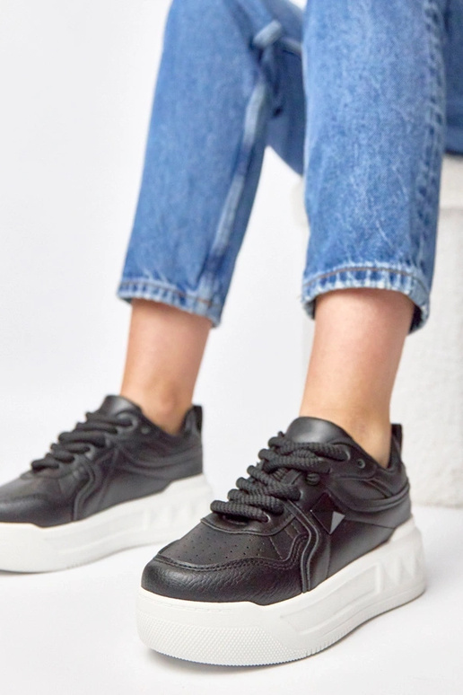 Čierne tenisky s platformou Alessandra