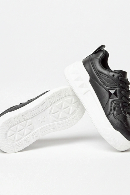 Čierne tenisky s platformou Alessandra