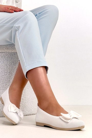 Biele balerínky z jemného...