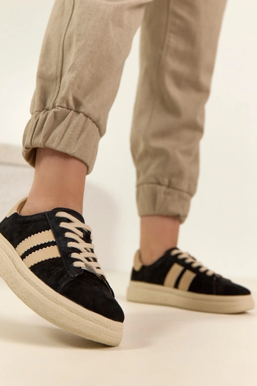 Čierne kožené tenisky s platformou...