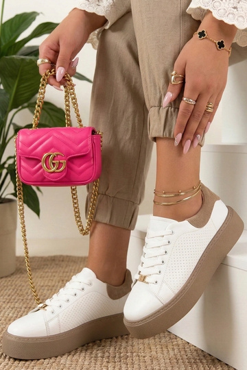 Biele kožené tenisky s...