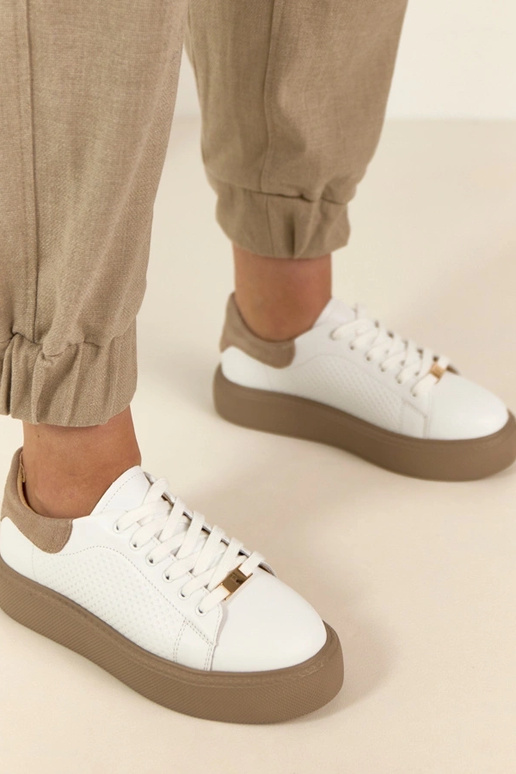 Biele kožené tenisky s platformou...