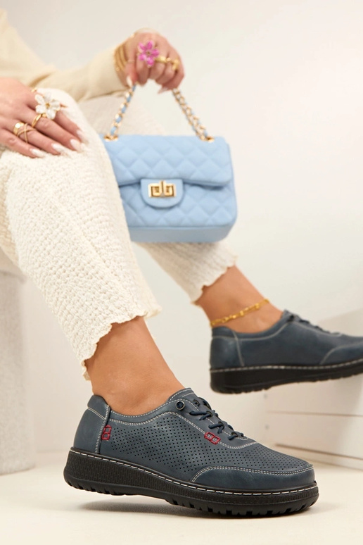 Tmavo modré perforované poltopánky...