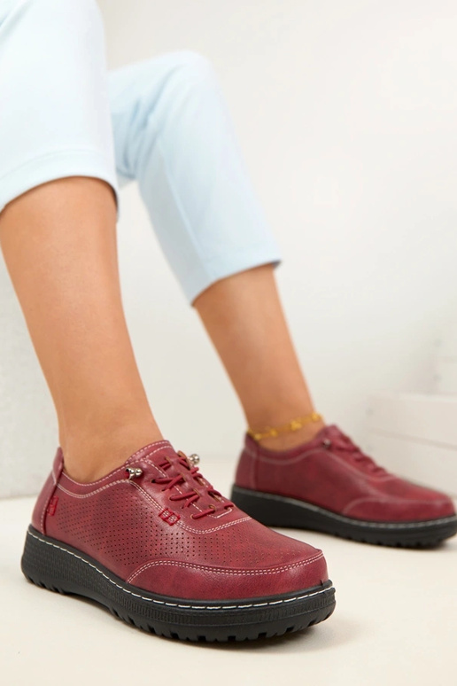 Červené perforované poltopánky Solenne