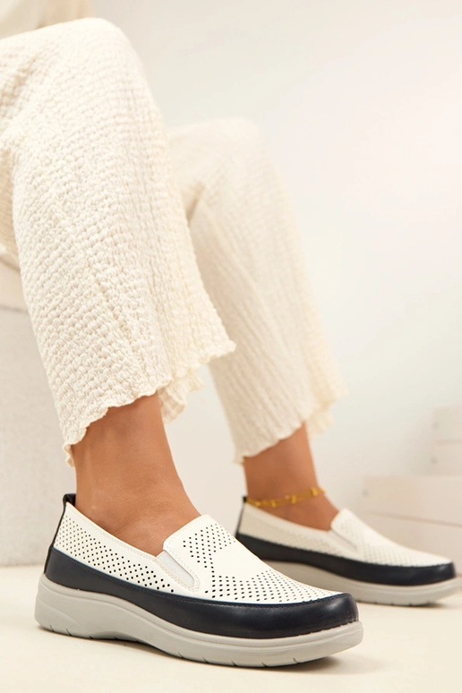 Biele tmavomodré priedušné vložiteľné...