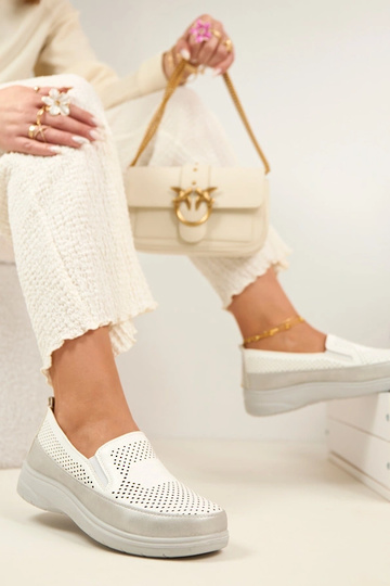 Biele strieborné priedušné...