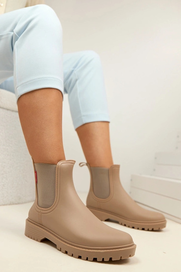 Tmavo pieskové gumové... 2