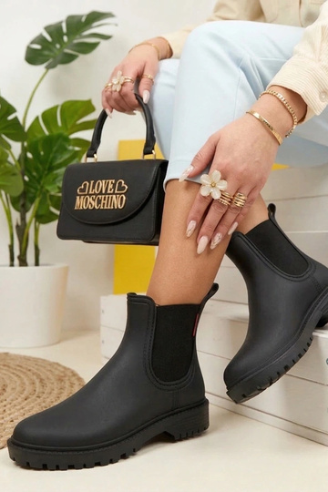 Čierne gumové topánky Alba