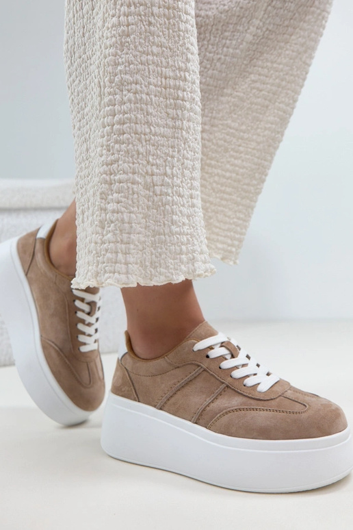 Pieskové kožené topánky na platforme...