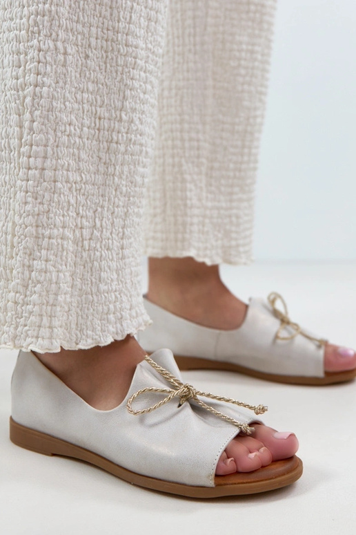 Sivé kožené balerínky s otvorenou...