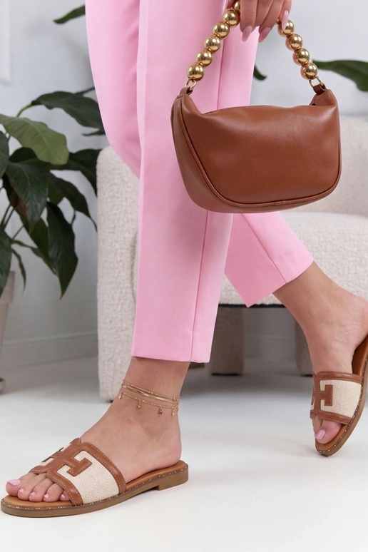 Hnedé elegantné šľapky Gia