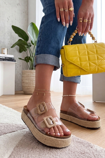 Hnedé priesvitné šľapky na...