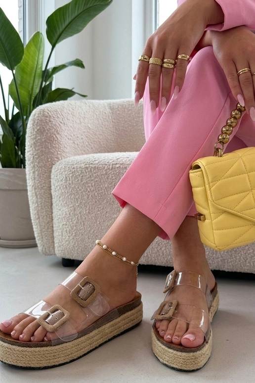 Hnedé priesvitné šľapky na hrubej...