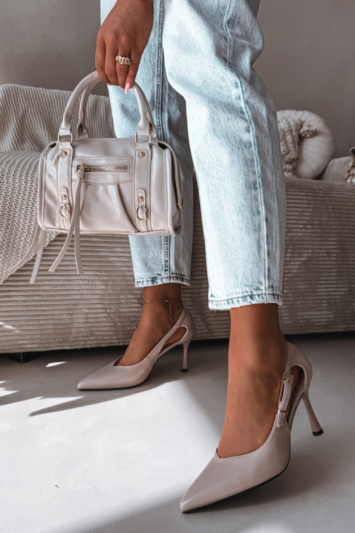 Lodičky s výrezmi a sponami Vinceza 62288 šedej farby