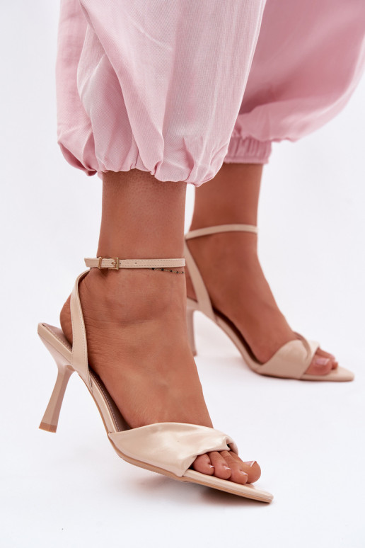 Dámske sandále s tenkými podpätkami z eko kože béžová Sedira