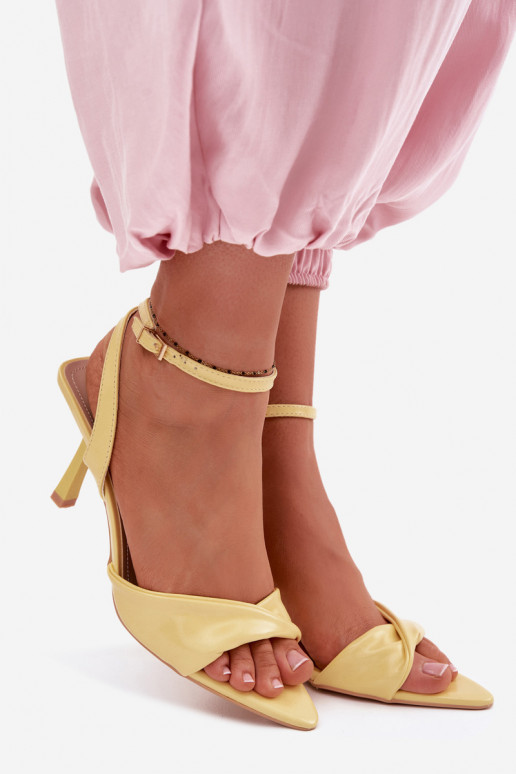 Dámske sandále s tenkými podpätkami z eko kože žltá Sedira