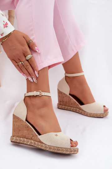 Dámske sandále s platformou S vrkočom INrangler 20261086.06V slonovina