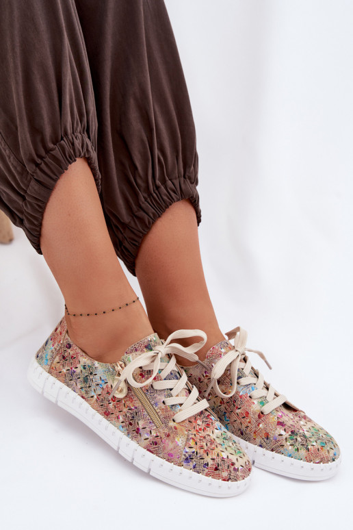 s prvkami prelamovania topánkyZapnutéturalnego zo semišuu Rôzne farby Kamelia