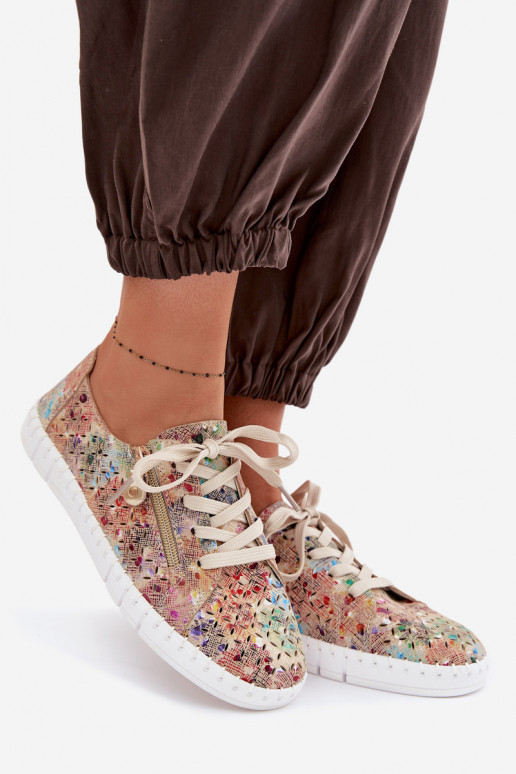 s prvkami prelamovania topánkyZapnutéturalnego zo semišuu Rôzne farby Kamelia